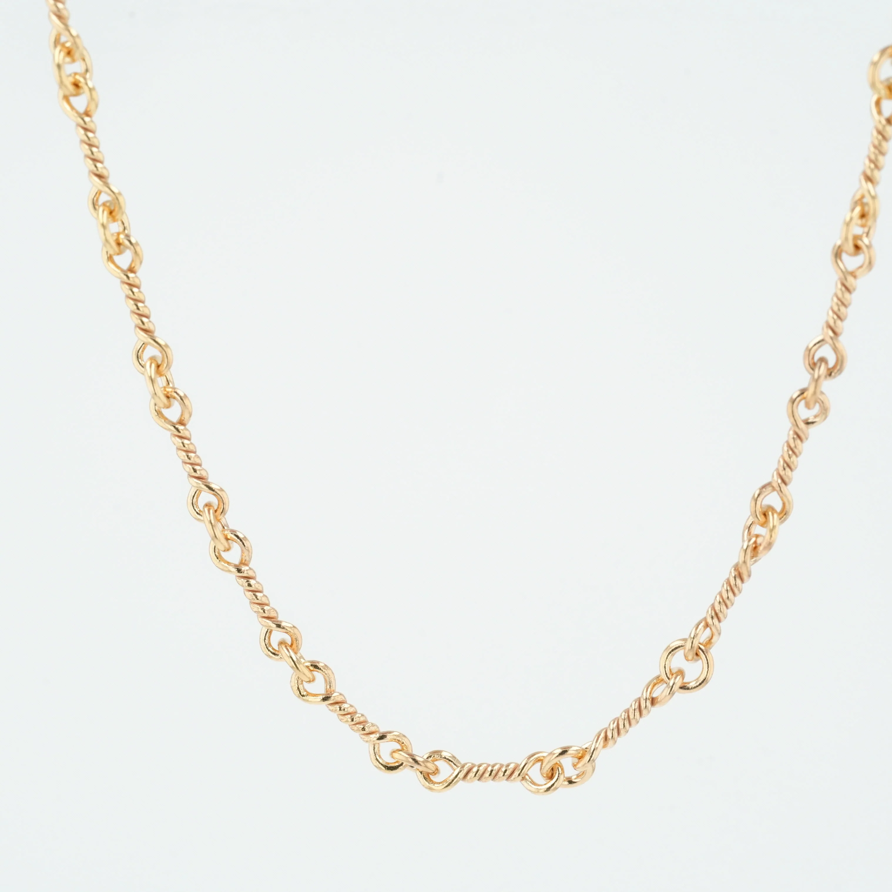 22K ツイストチェーン 18インチ T18 NECK CHAIN 【ゴールドネックレス チェーン】