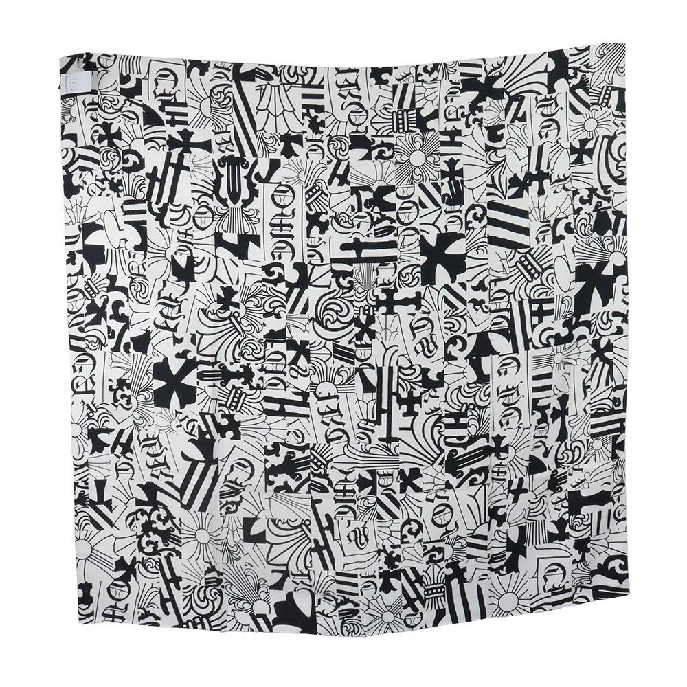 CH総柄シルク大判スカーフ